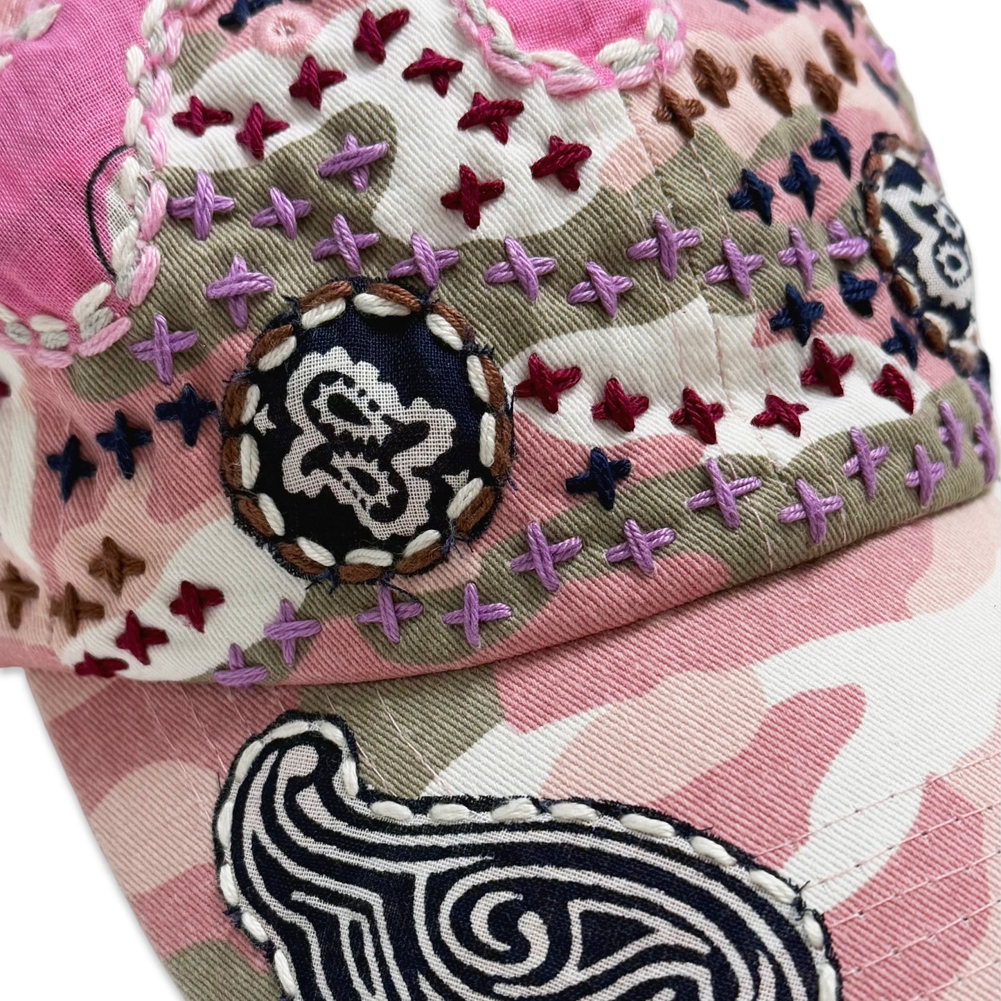 Suture Hand Embroidered Jujizashi Sashiko 6-Panel Paisley Camouflage Hat Pink